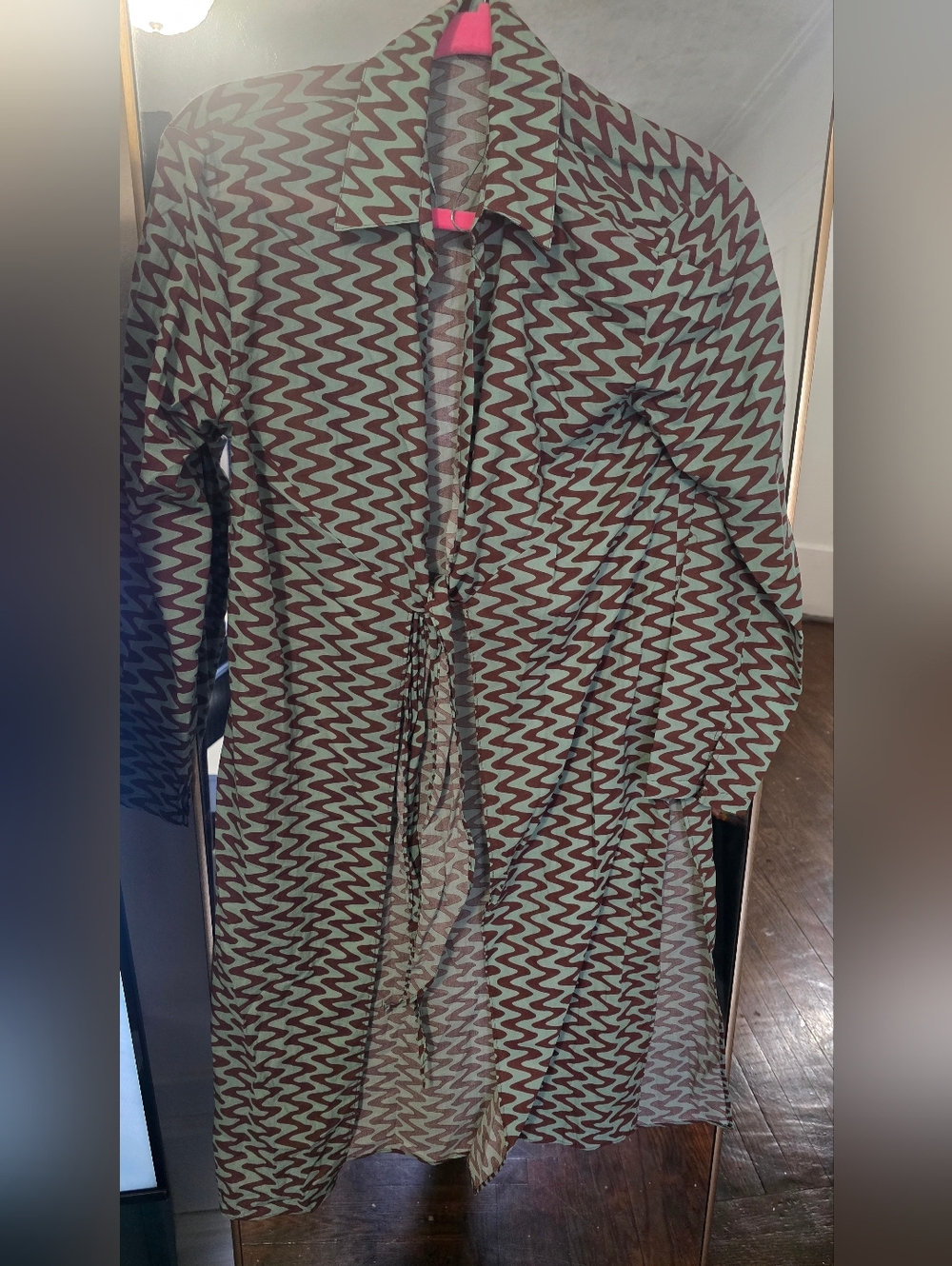Wavy Zigzag Pattern Long Shirt Blouse - Olive + Burgundy